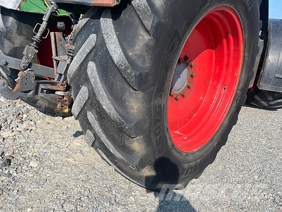 Fendt 818 Vario TMS Tracteur