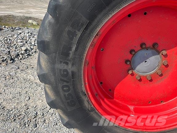 Fendt 818 Vario TMS Tracteur