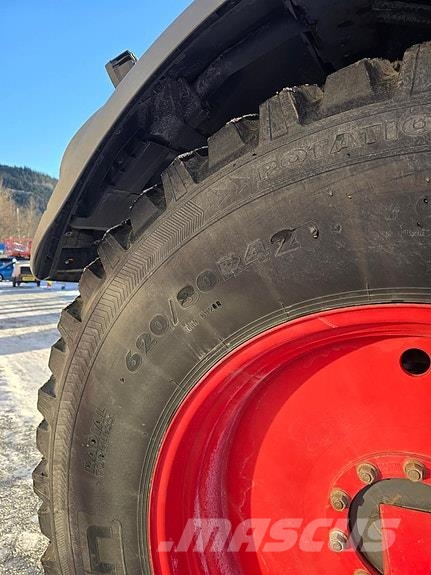 Fendt 828 الجرارات