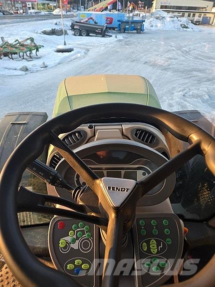 Fendt 933 Vario Traktory