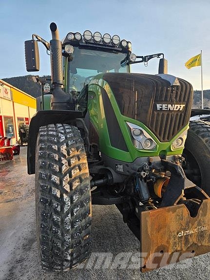 Fendt 933 Vario Traktory
