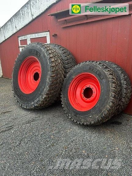 Fendt Hjul par: Nokian tri2 440/80R34 Rød DW14L Ελαστικά και ζάντες