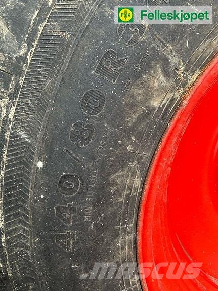 Fendt Hjul par: Nokian tri2 440/80R34 Rød DW14L Ελαστικά και ζάντες