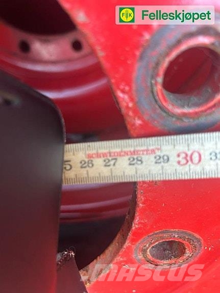 Fendt Hjul par: Nokian tri2 440/80R34 Rød DW14L Ελαστικά και ζάντες