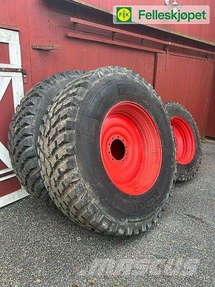 Fendt Hjul par: Nokian TRI2 620/80R42 Rød DW20B Ελαστικά και ζάντες