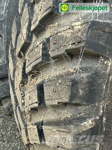 Fendt Hjul par: Nokian TRI2 620/80R42 Rød DW20B Ελαστικά και ζάντες