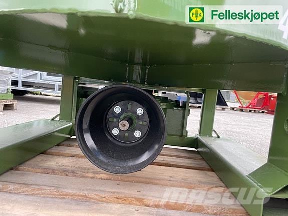 Fliegl 401 ss 400l Tvangsblander for traktor. Селскостопанство - Други