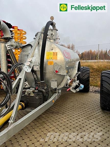 Fliegl VFW 8600 Kombi høytrykk og vakuum Műtrágyaszórók