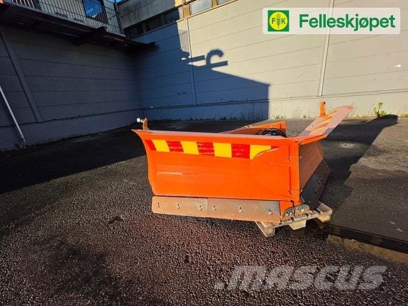 FMG Nivelaura 350 Sniega naži un tīrītāji