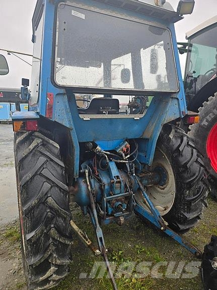 Ford 4600 الجرارات