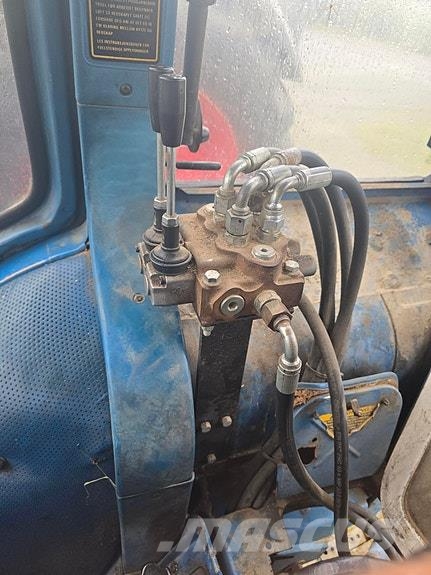Ford 4600 الجرارات