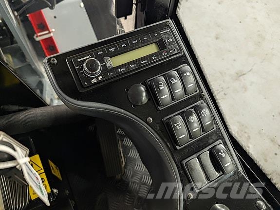 GiANT G2700 HD+ #mye utstyr# Bouw - Overige