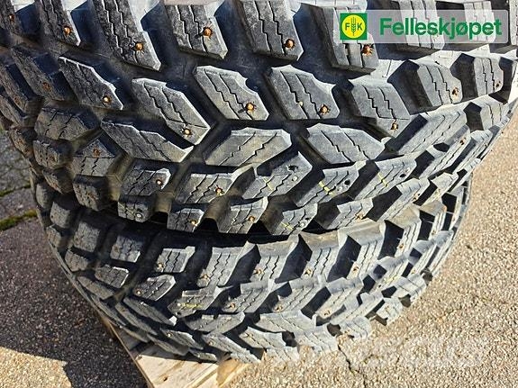 Hakkapelita TRI 400/80R28 Gul Tratores Agrícolas usados