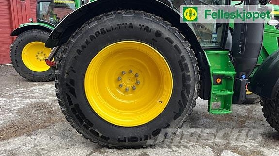  Hakkapelitta TRI 650/65R42 Traktoren