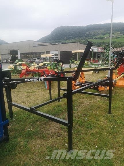 Hakkifeed 372 mekanisk stokkebord Miško technika - Kita