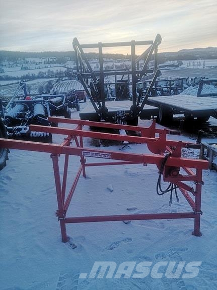 Hakkifeed 421 stokkebord Miško technika - Kita