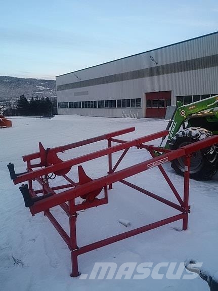 Hakkifeed 421 stokkebord Miško technika - Kita