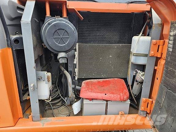 Hitachi 110 Muut koneet