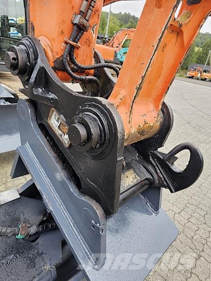 Hitachi 110 Muut koneet