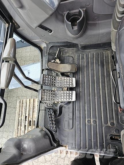 Hitachi 110 Muut koneet