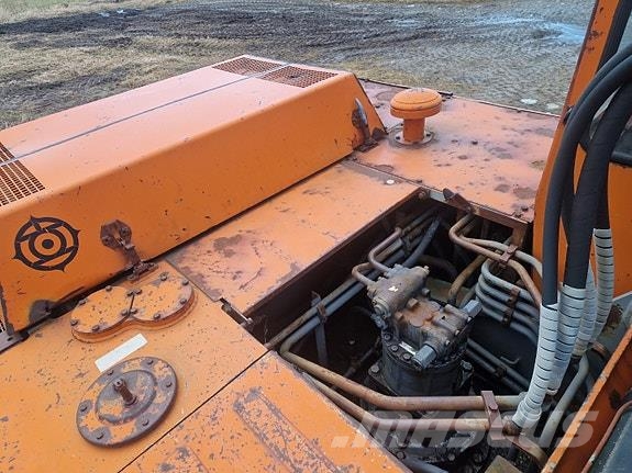 Hitachi UH083 - 20 tonns gravemaskin | Ink. graveskuff Építőipar - Egyebek