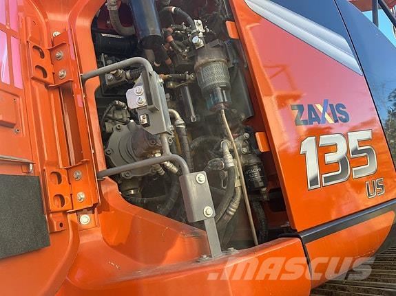 Hitachi ZX135 US-7 معدات البناء - غير ذلك