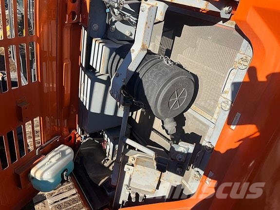 Hitachi ZX135 US-7 معدات البناء - غير ذلك