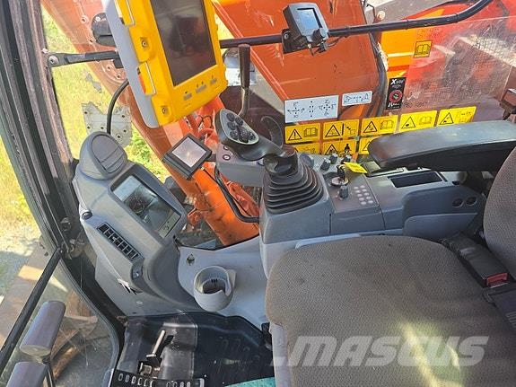 Hitachi ZX135US-6 Muut koneet