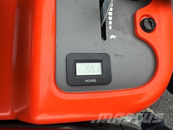 Husqvarna 216 awd Sonstige Grünlandgeräte