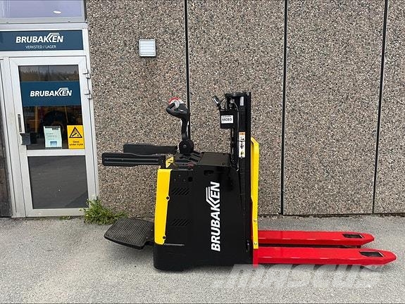 Hyster P2.0SD INITIAL LIFT BILLIG! 66083 Sonstige Baumaschinen