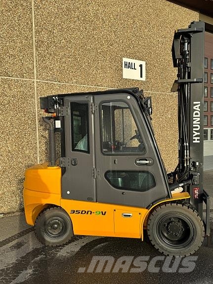 Hyundai 3,5T Diesel truck معدات البناء - غير ذلك