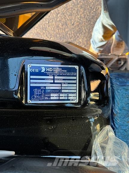 Hyundai 5T Diesel truck معدات البناء - غير ذلك