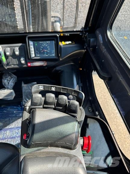 Hyundai 5T Diesel Truck معدات البناء - غير ذلك
