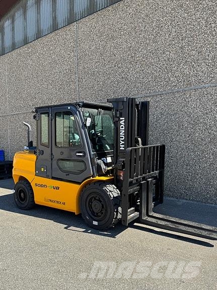 Hyundai 5T Diesel Truck معدات البناء - غير ذلك