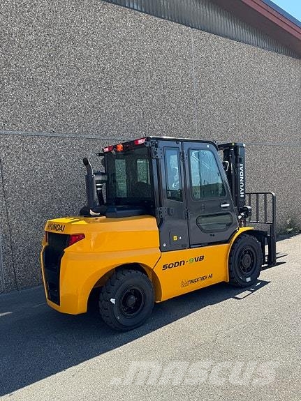 Hyundai 5T Diesel Truck معدات البناء - غير ذلك