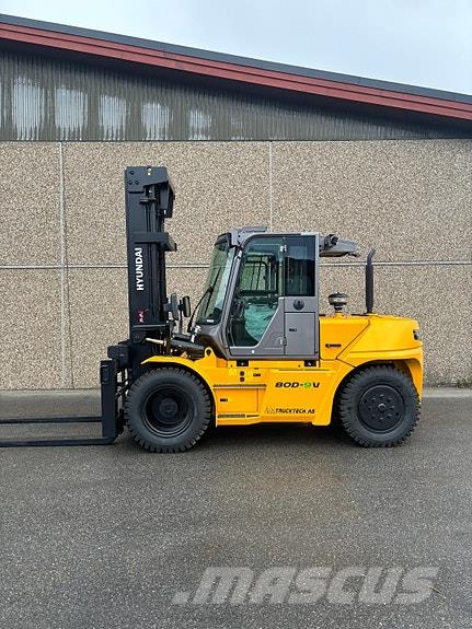 Hyundai 8T Diesel truck معدات البناء - غير ذلك
