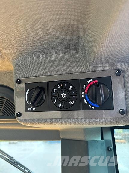 Hyundai 8T Diesel truck معدات البناء - غير ذلك