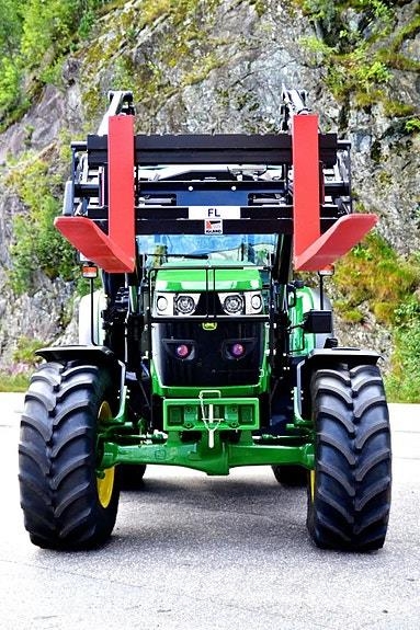 Igland FL 115 Tyres, wheels and rims