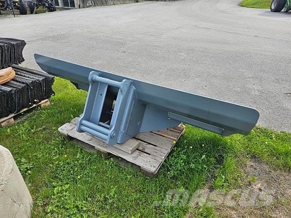  Isskjær 2,4 mtr med S50 eller 60 innfestning Ostale mašine za put i sneg