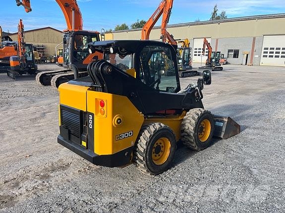 JCB 300 T4 Other