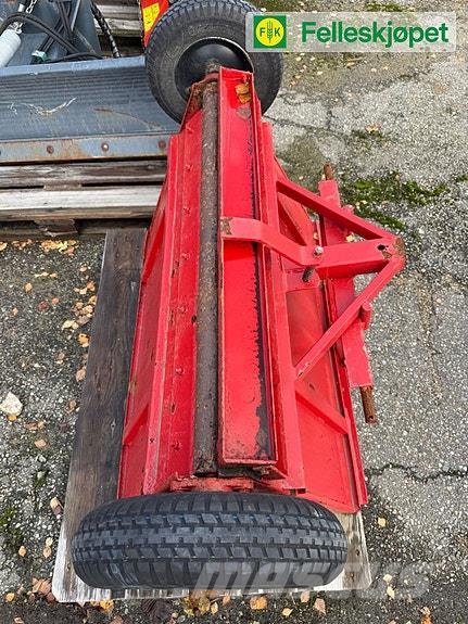 John Deere 1026R Traktorer