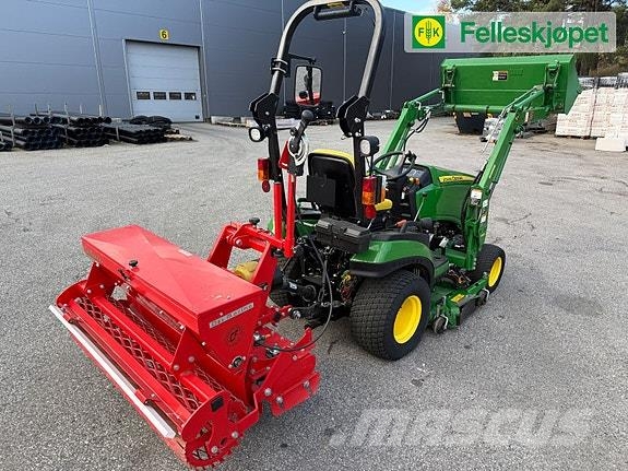 John Deere 1026R Traktorer