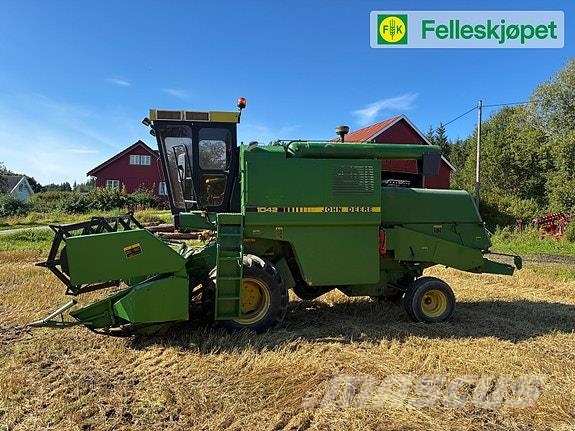 John Deere 1042 treske, nylig tatt stor service Kombajni