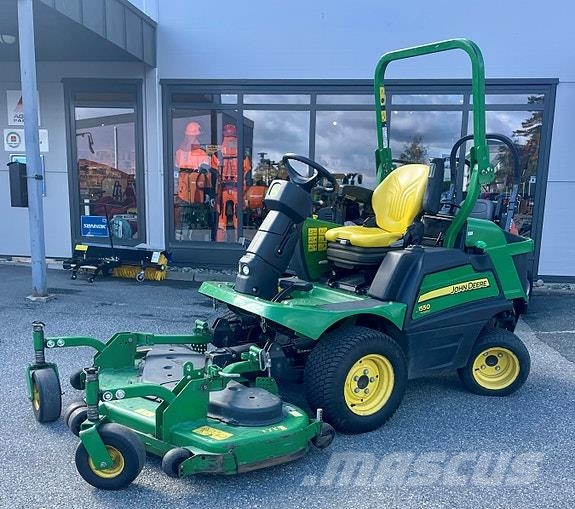John Deere 1550 Terrain Cut Коммунальная техника - Другие