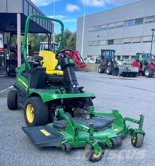 John Deere 1550 Terrain Cut Коммунальная техника - Другие