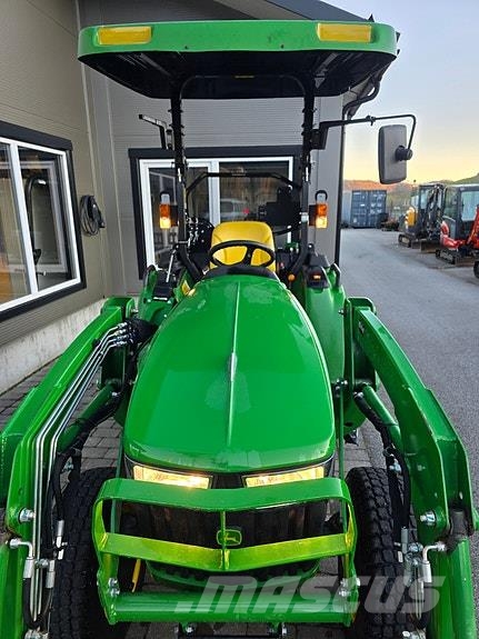 John Deere 3038E Traktorer