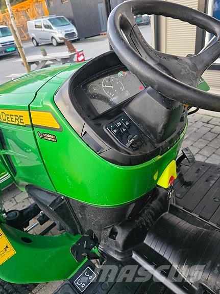 John Deere 3038E Traktorer