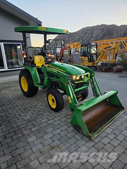 John Deere 3038E Traktorer