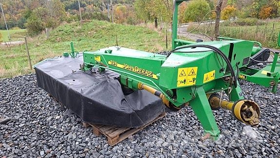 John Deere 324 Slåmaskin Gadanheiras