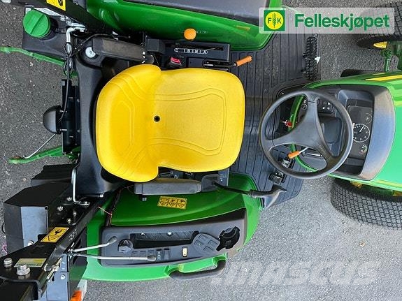 John Deere 4066M Tractors
